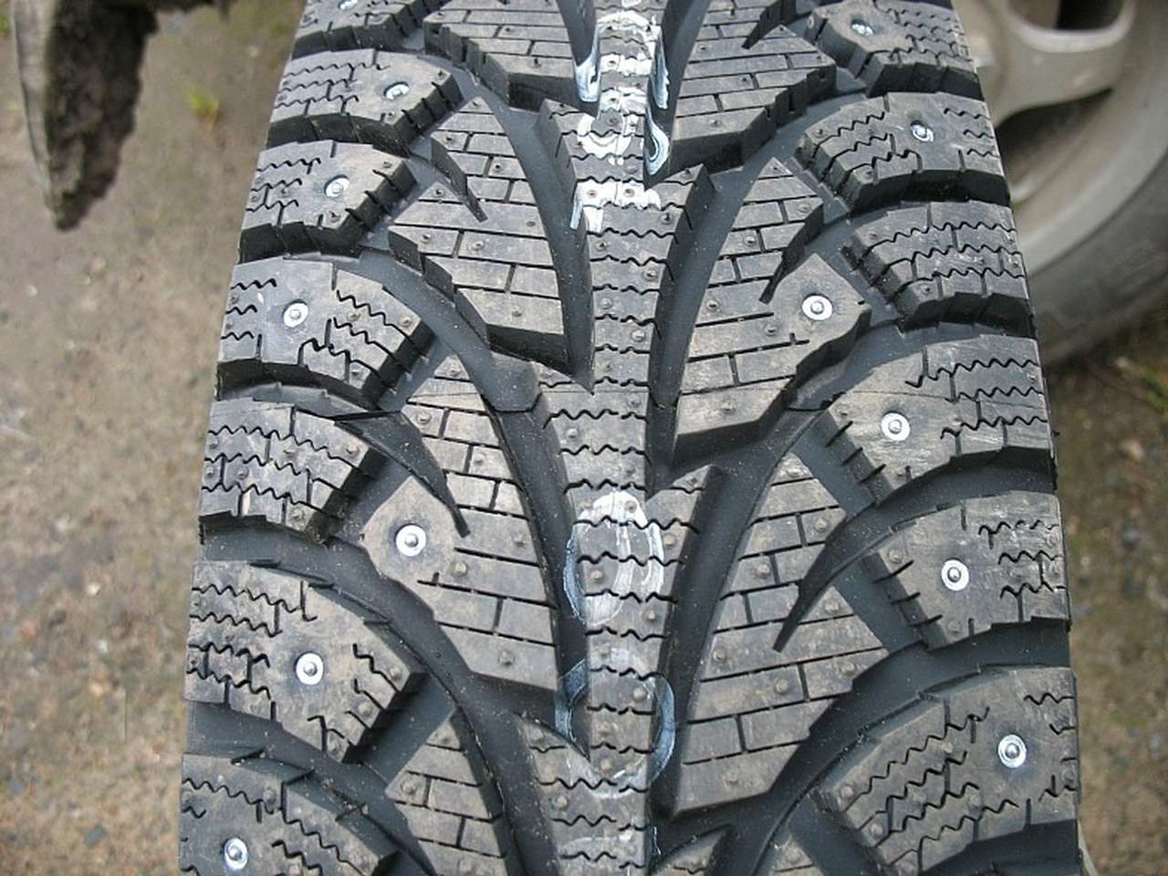  В Москве не запретят шипованную резину