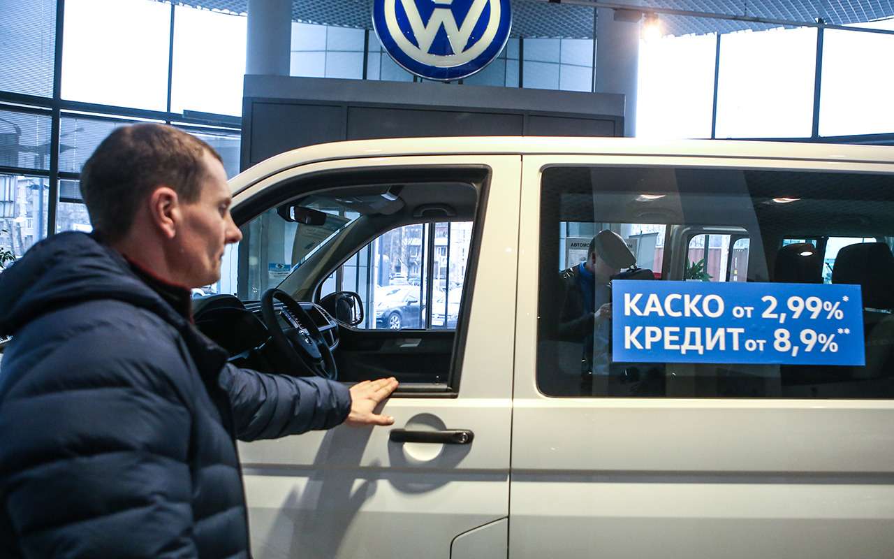 Денег нет, а машину хочется: новый рекорд по автокредитам!