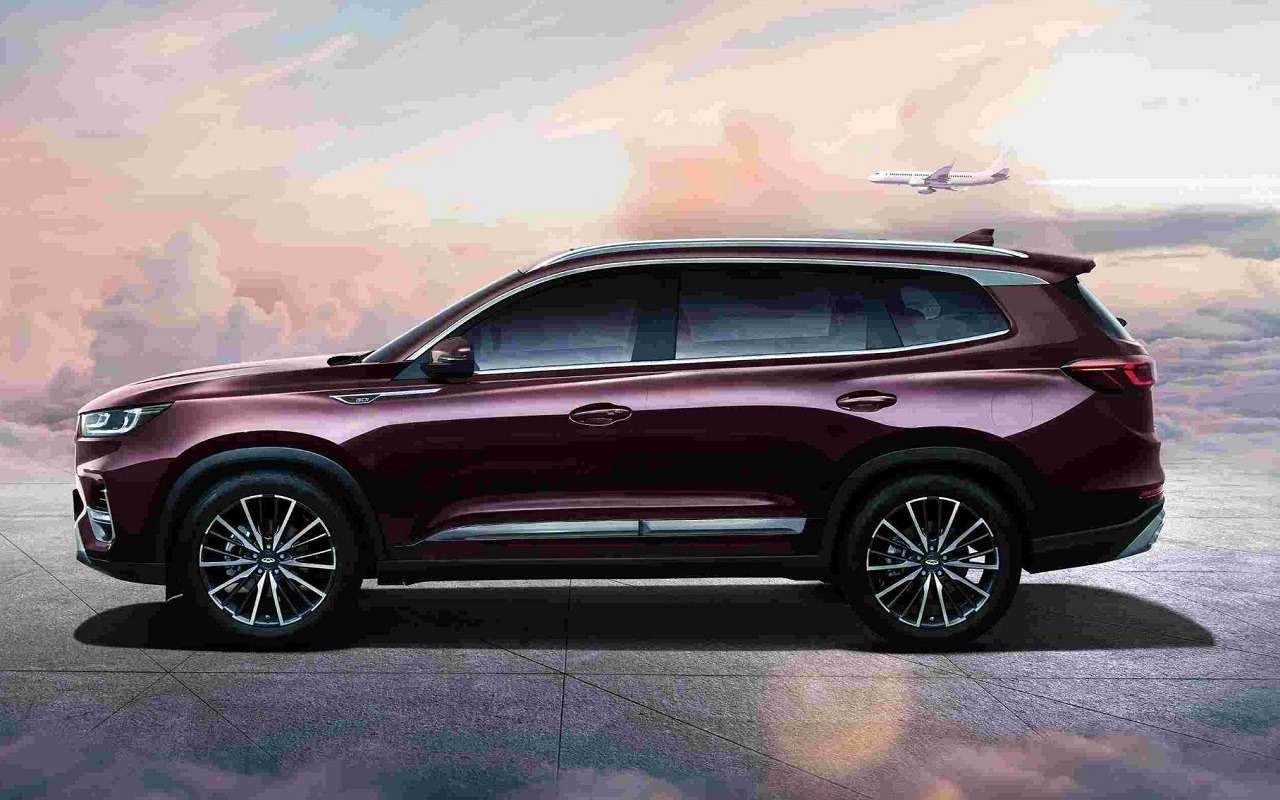 Tiggo 8 Pro из обновок появится первой. Скорее всего, в линейке моделей кроссовер поменяет «просто» Tiggo 8