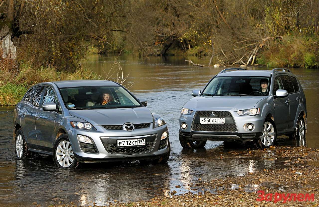 Mazda CX-7 Touring 2.5 АТ (1 194 000 руб.) и Mitsubishi Outlander Instyle 4WD (1 231 000 руб.)