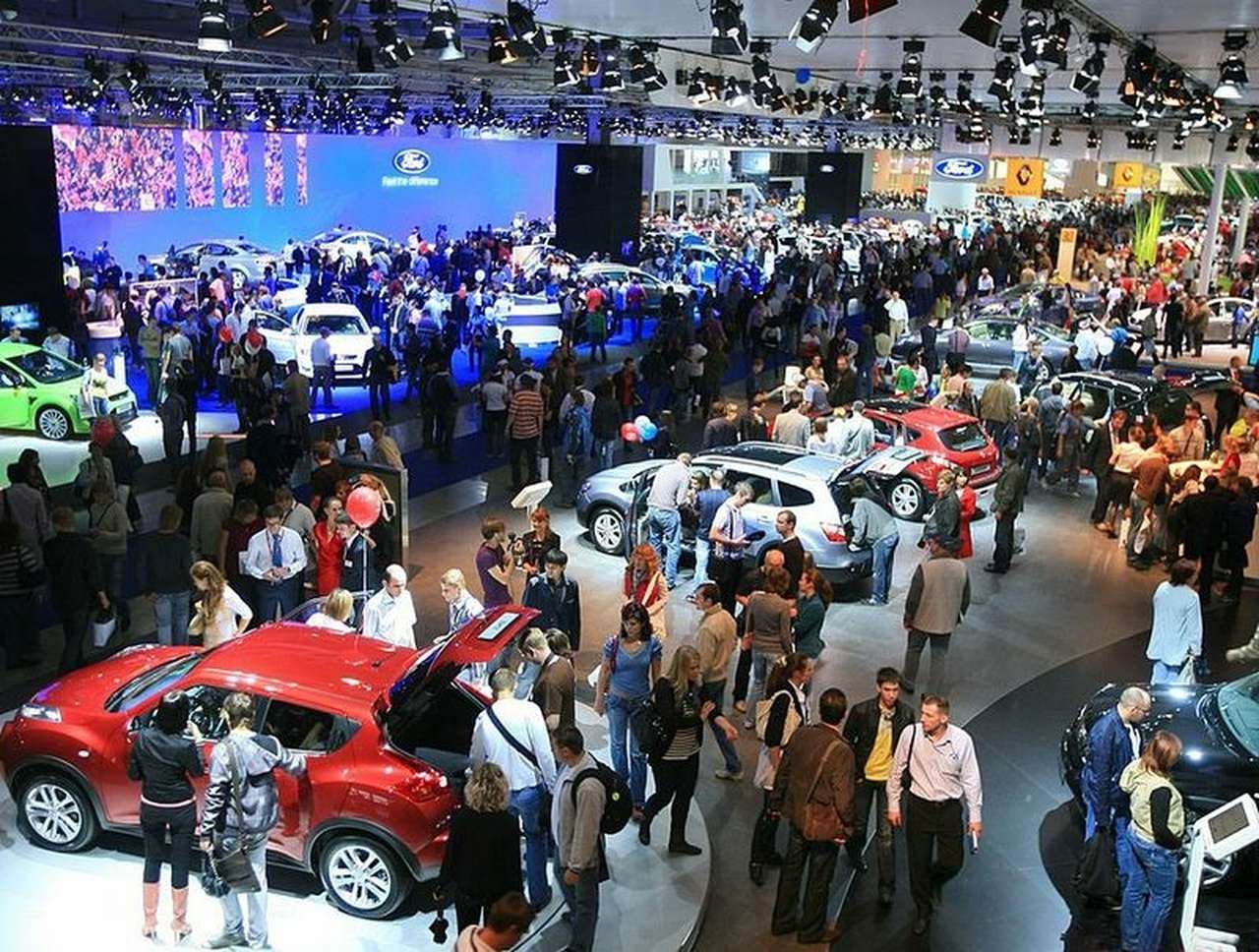 Стала известна стоимость билетов на Московский автосалон - 2016