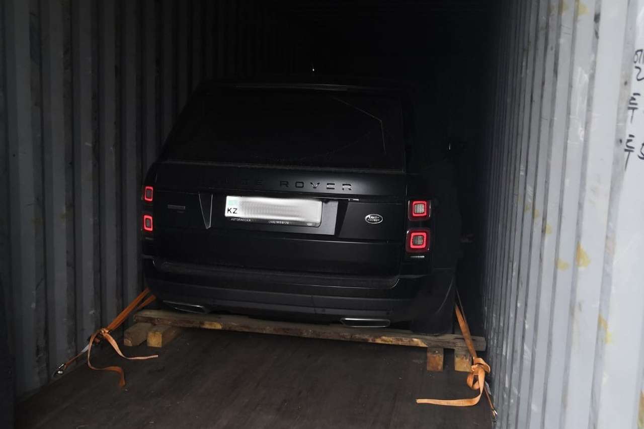 Куда попадают угнанные машины: история одного Range Rover