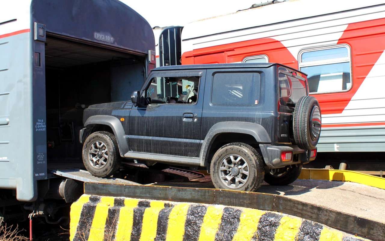 На поезде — вместе с машиной: сколько стоит доехать из Владивостока в Москву