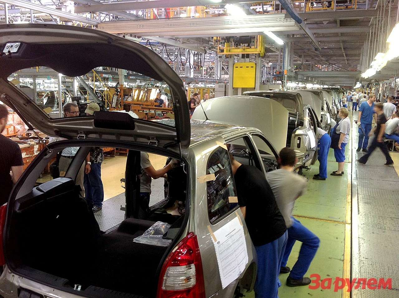 АВТОВАЗ перейдет на правый руль