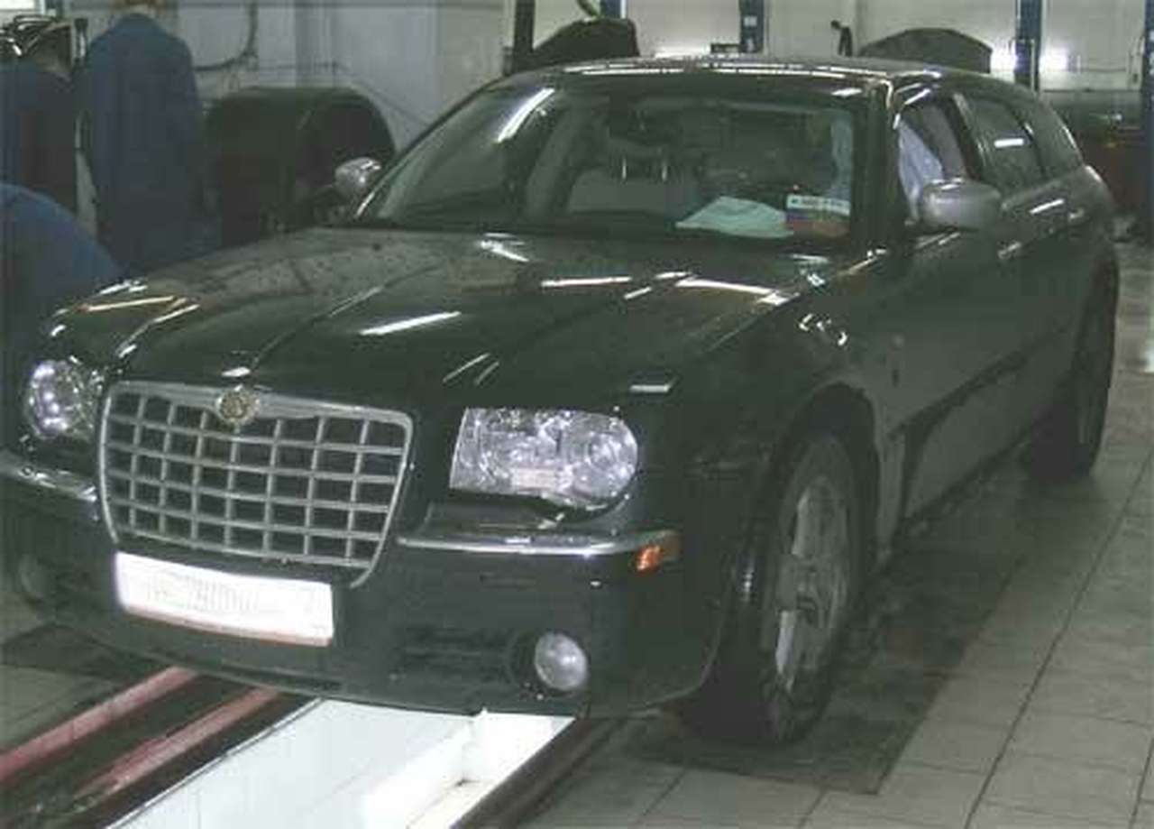 Chrysler 300C получил защиту