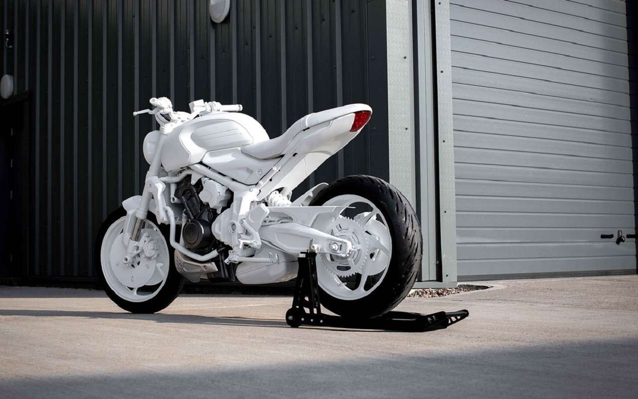 Мотоцикл Triumph Trident: первые фото концепта