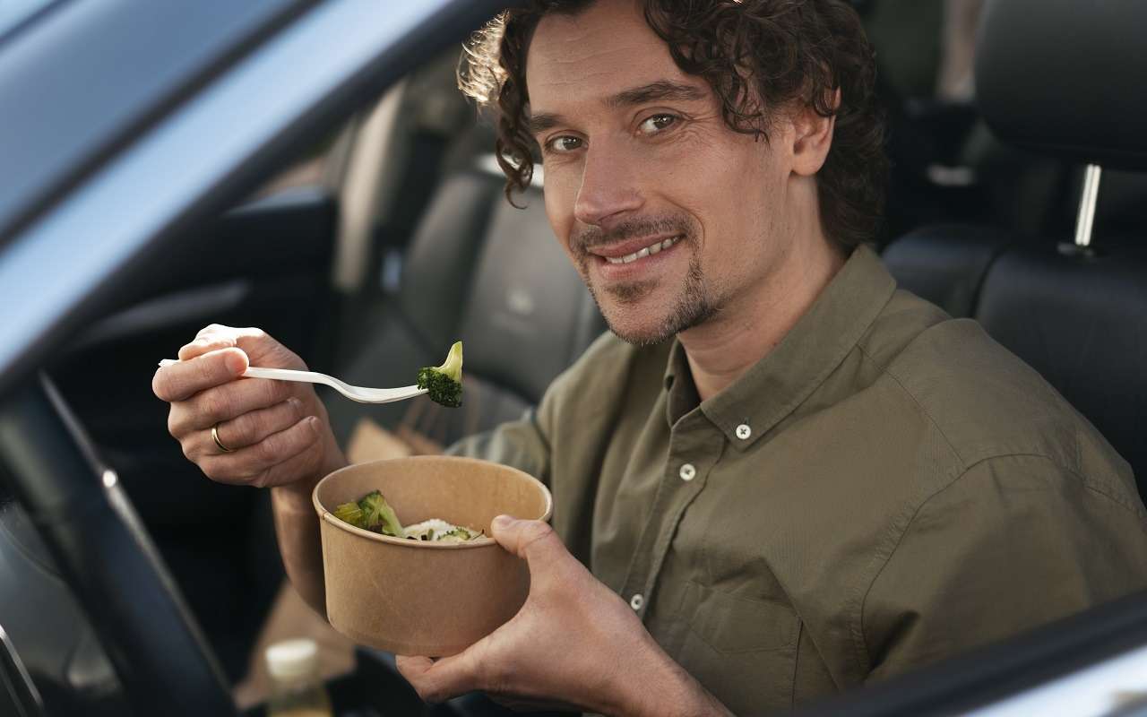 Придорожный фастфуд: как выбрать кафе с хорошей кухней по дороге к морю