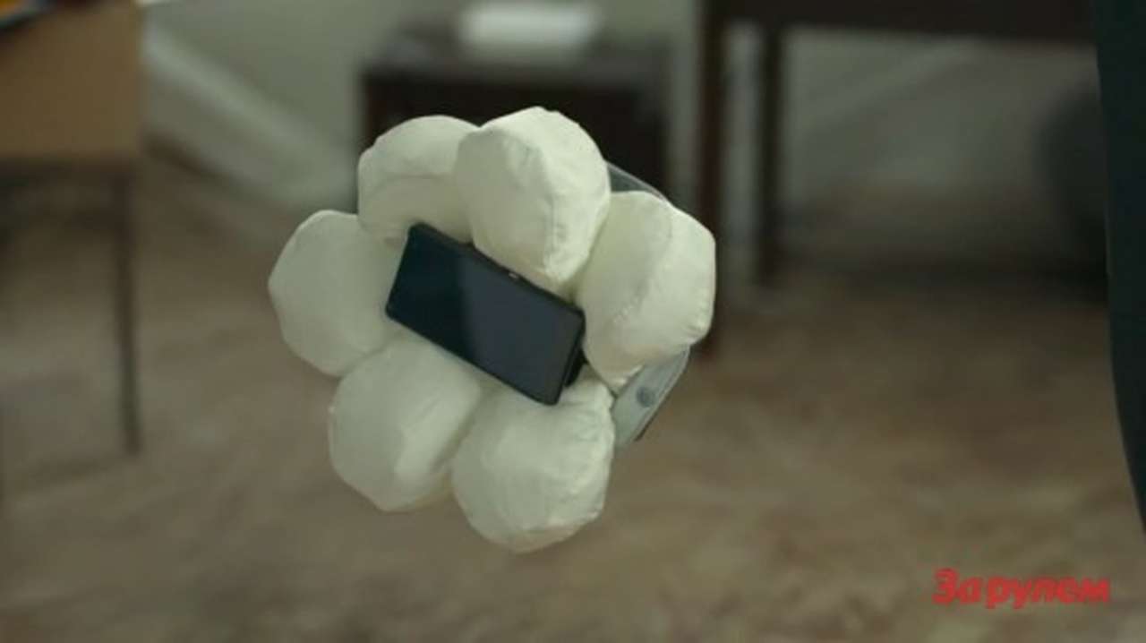 Honda разрабатывает эйрбэг для смартфонов