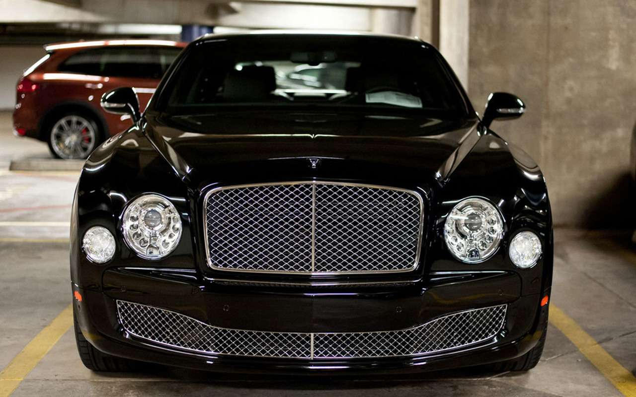 Хоть что-то дешевеет! Bentley бывшего губернатора Сахалина никому не нужны