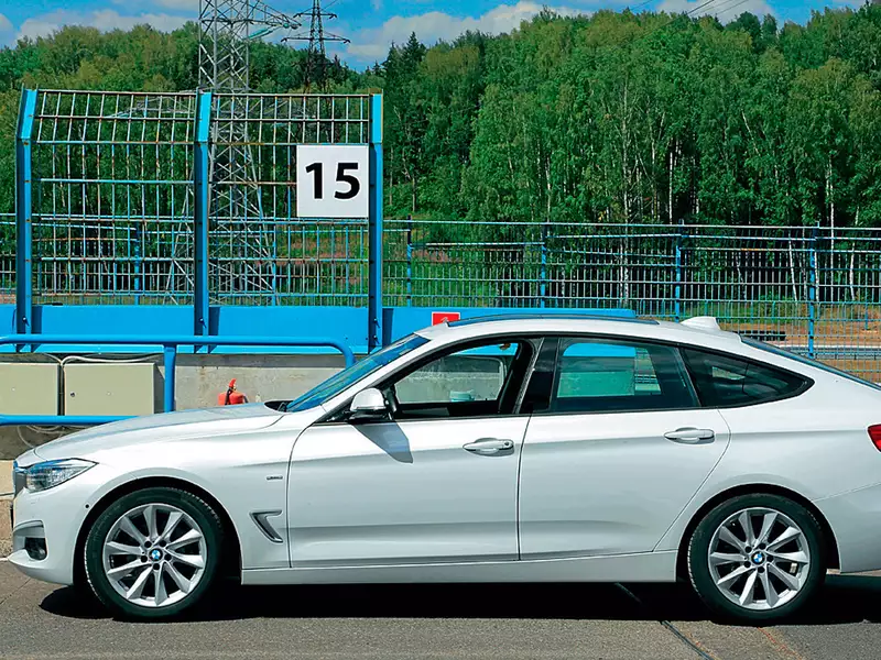 17 автомобилей