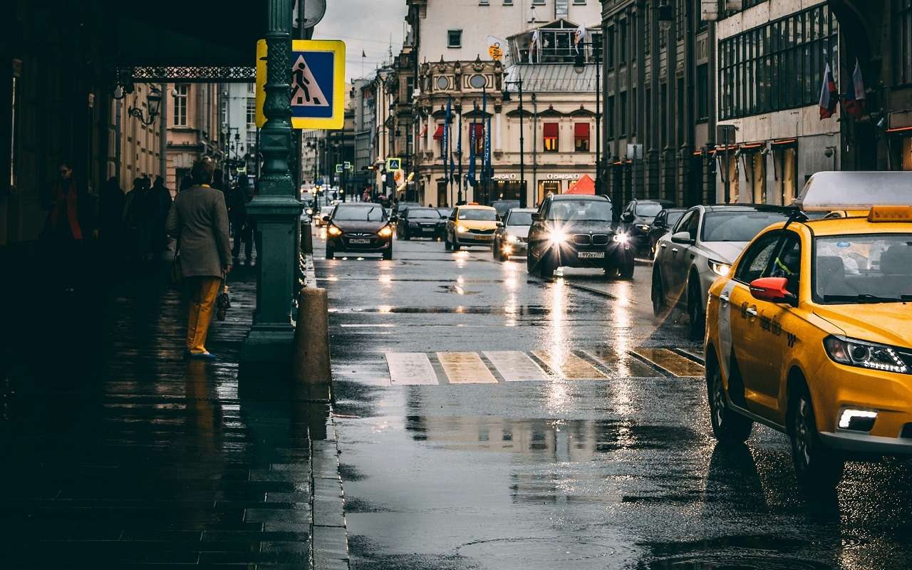 Поездка на такси может быть опасной: эксперты рассказали, как повысить безопасность