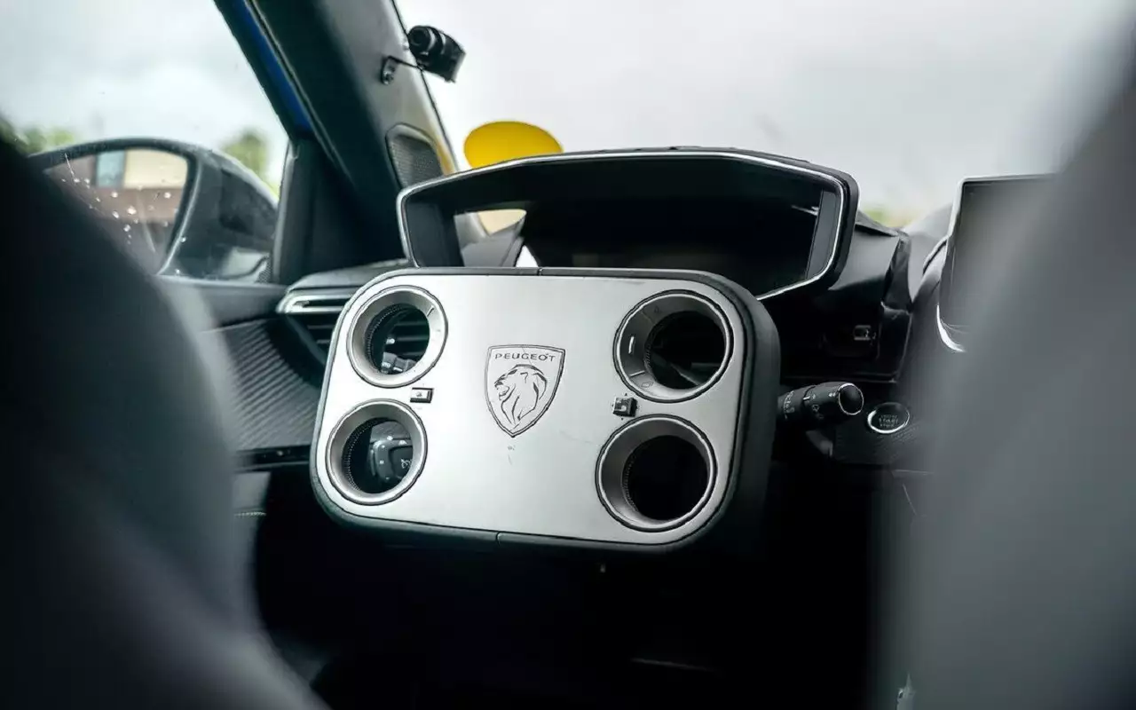 Покатались на машине с таким рулем — как ощущения?