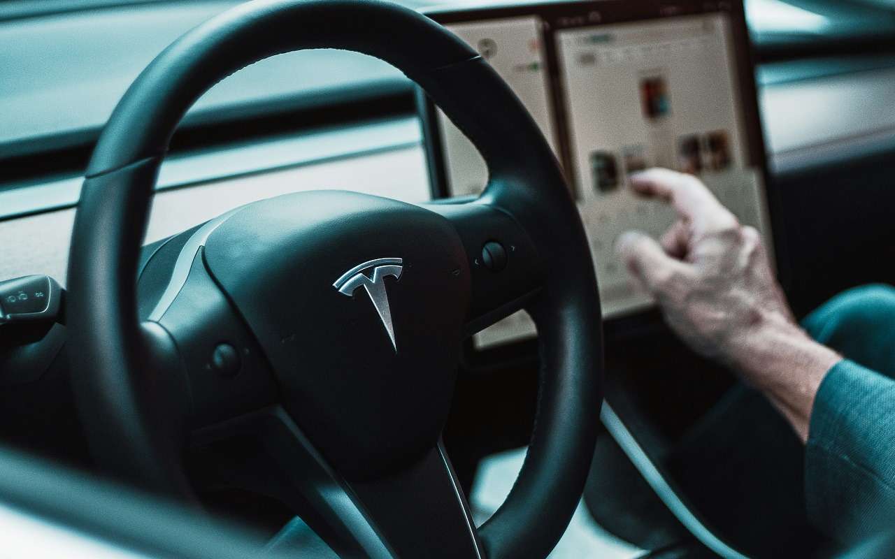 Tesla спасла жизнь своему владельцу