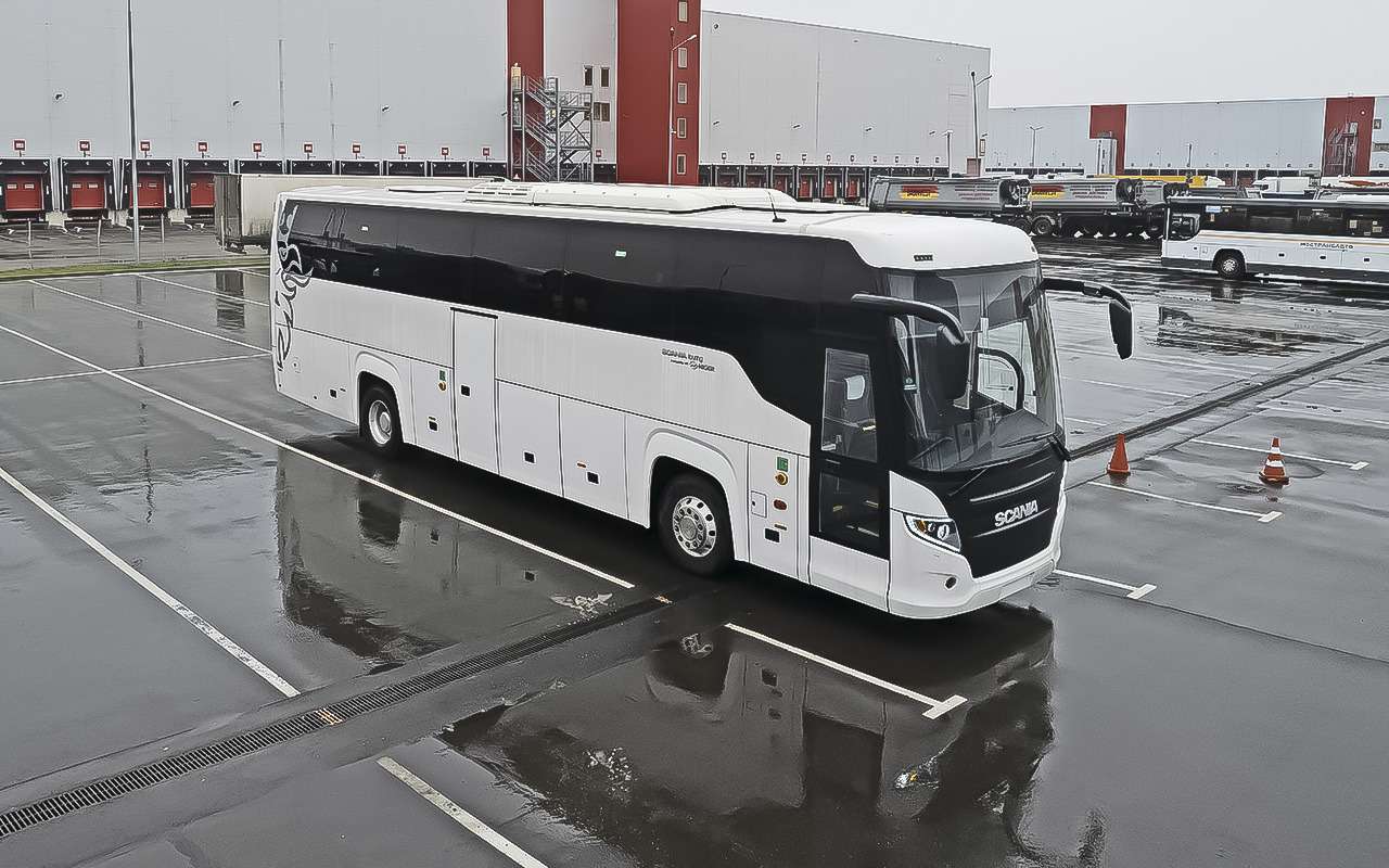 Scania Touring