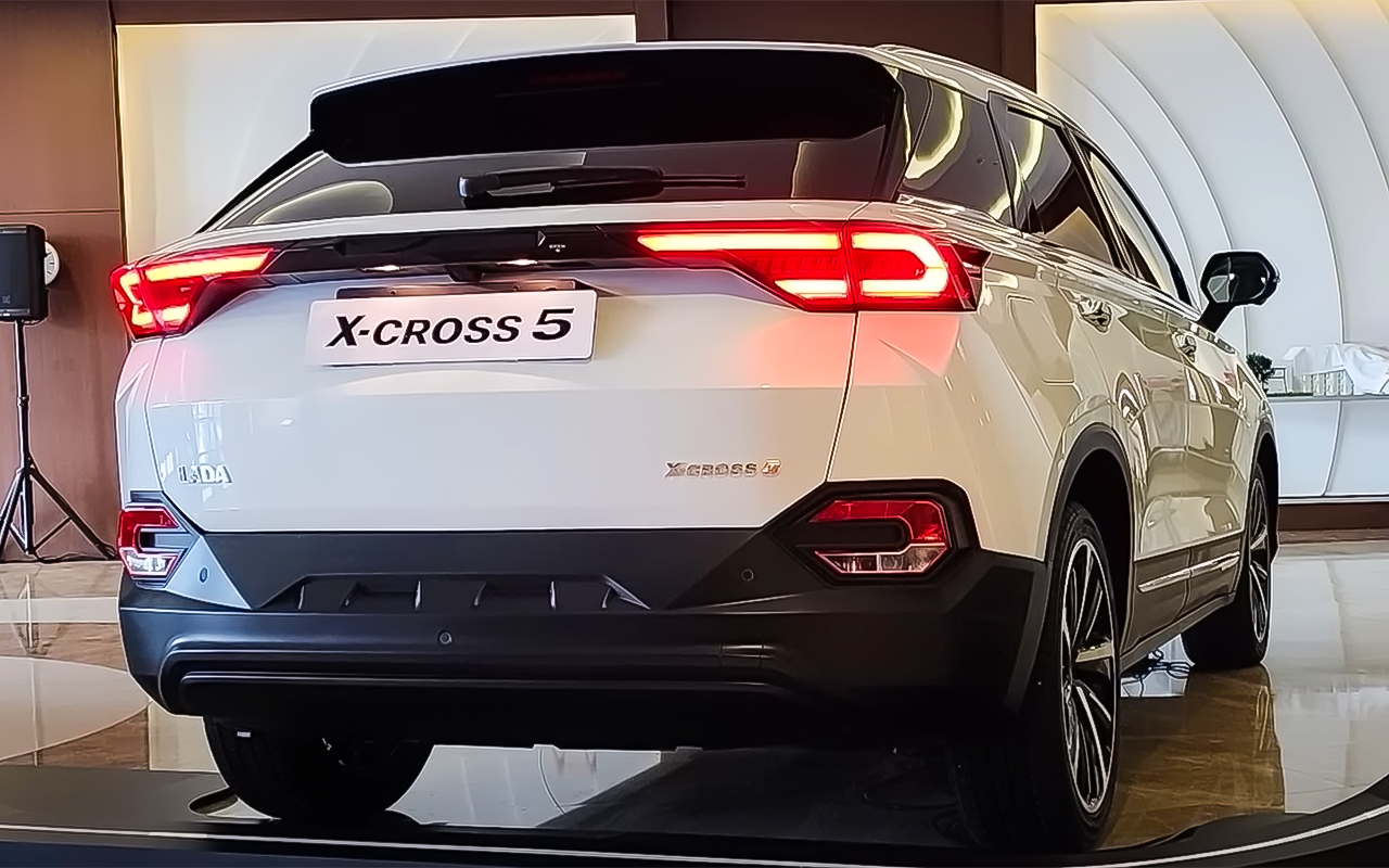 Нравится ли людям Lada X-Cross 5? Любопытные ответы