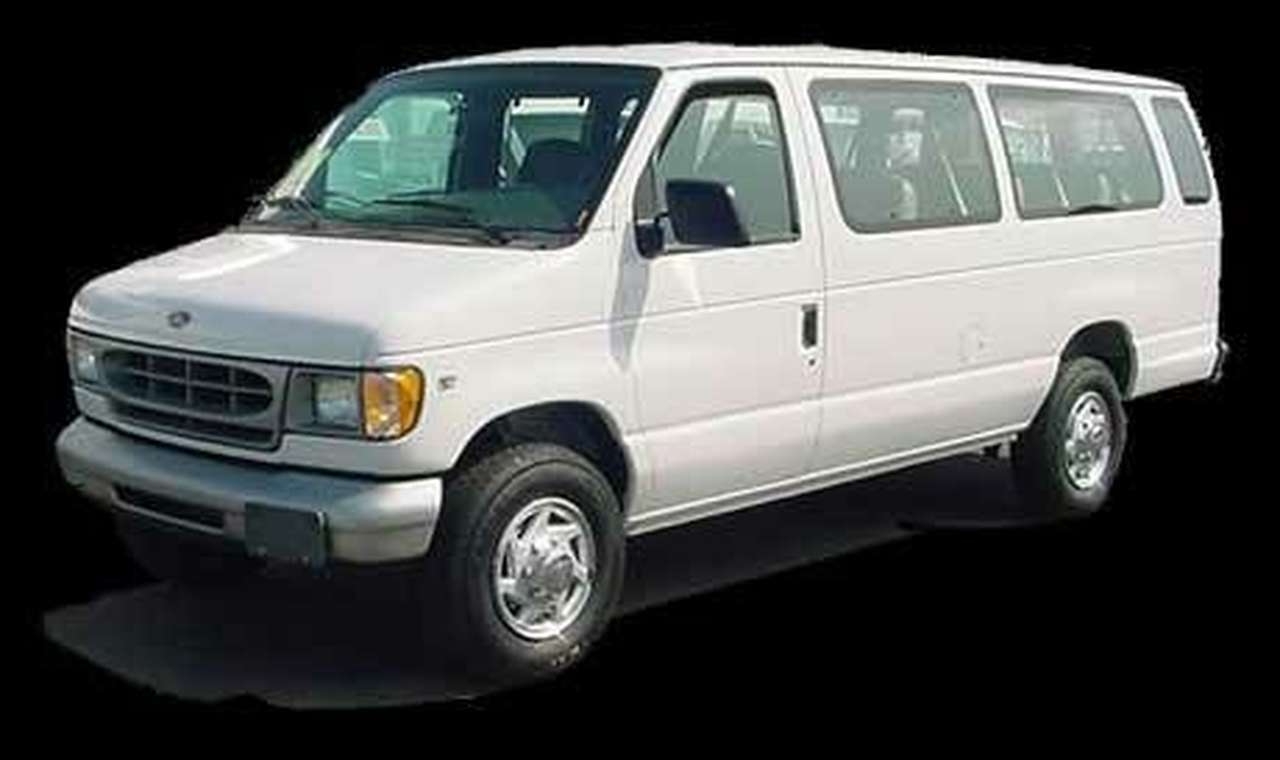 Микроавтобусы GM и Ford недостаточно безопасны