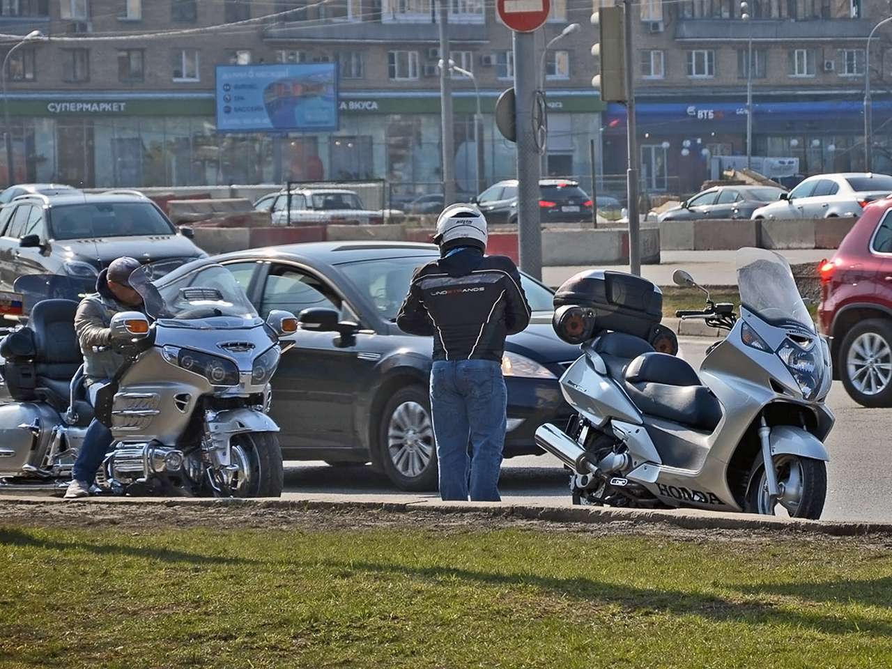 Дорожные войны: байкеры против джигитов