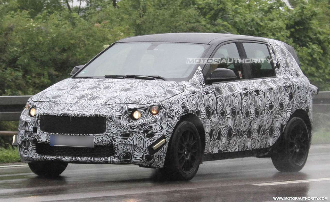 BMW засветила переднеприводный компакт