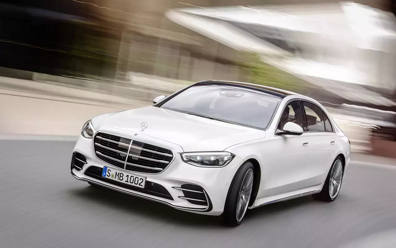 Новый Mercedes-Benz S-Класса наведет порядок дома