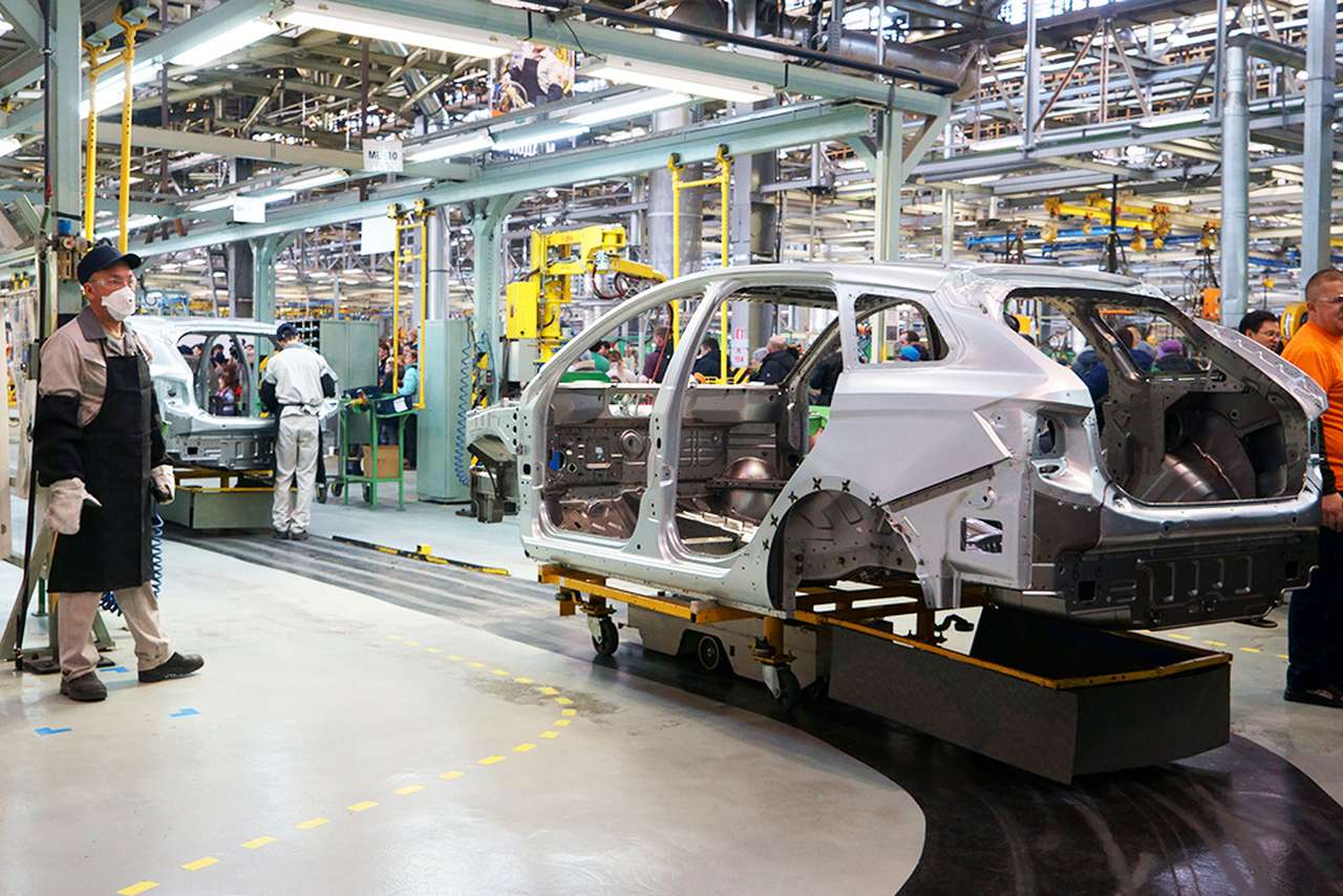 На АВТОВАЗе Жигулей не будет, но возможны лицензионные Logan и Sandero