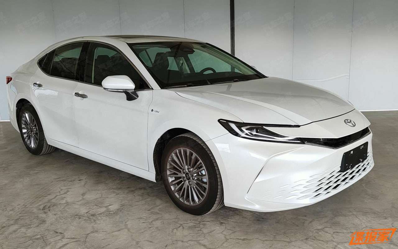 Toyota Camry 2024