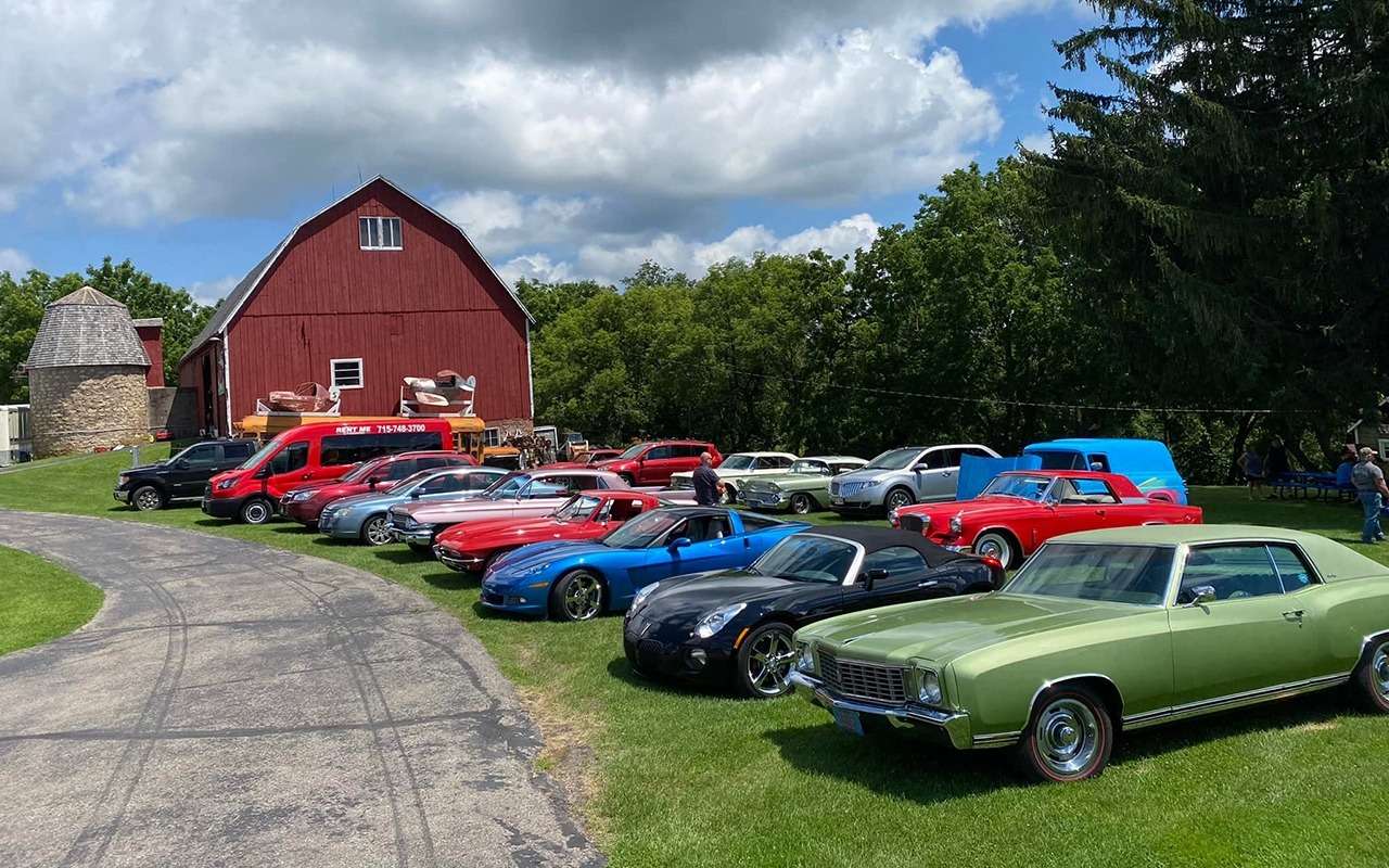 Огромная коллекция классических машин уйдет с молотка