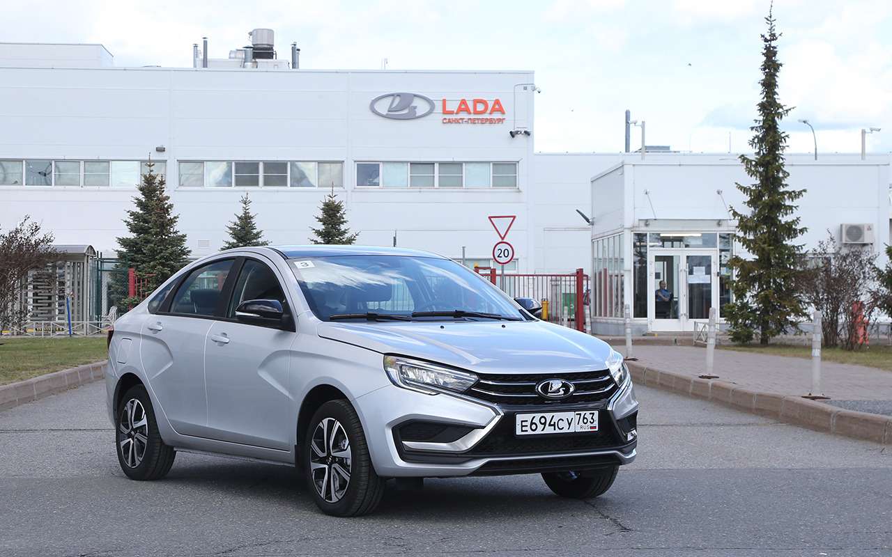 Стало известно, в каких объемах выпускается новая Lada Vesta