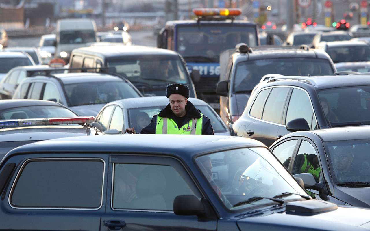 Водительские права в 2024 году будут выдавать по новым правилам — рассказываем об изменениях