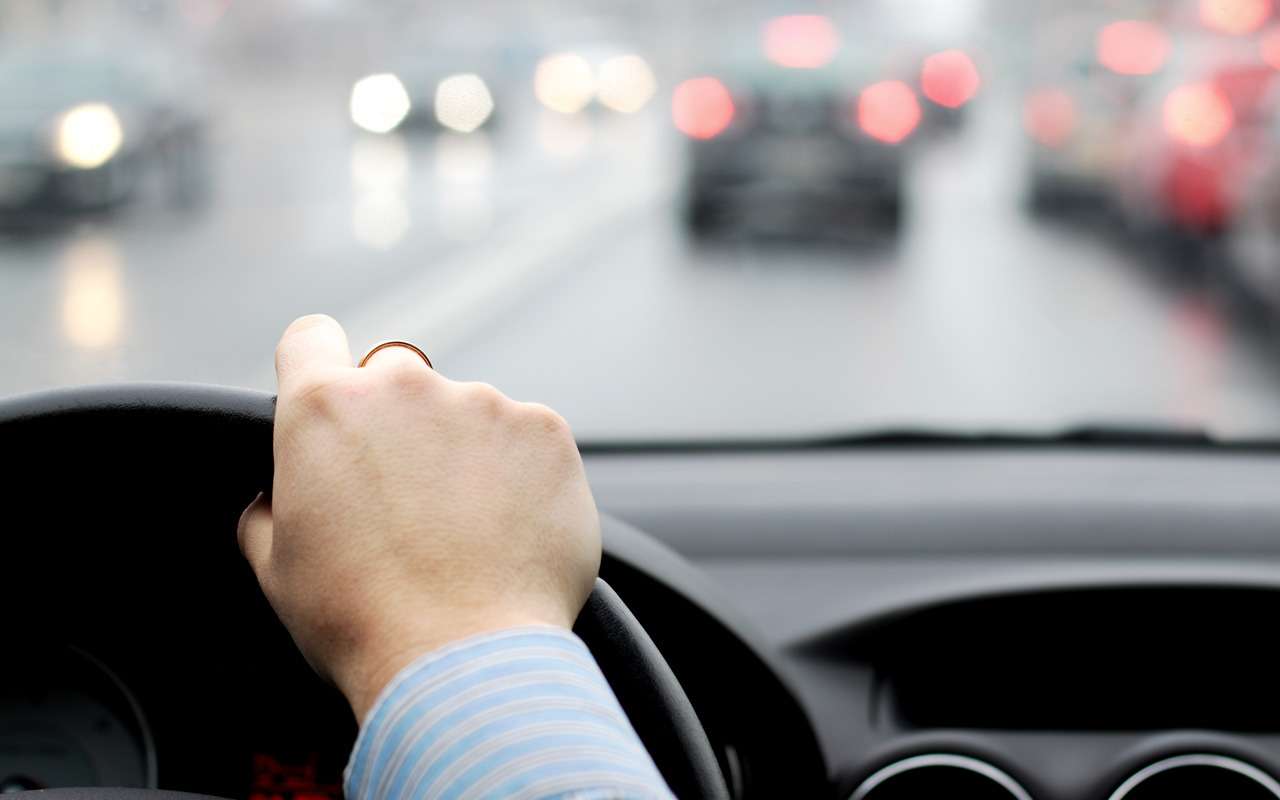Назвали возраст водителей, которых чаще других задерживают нетрезвыми