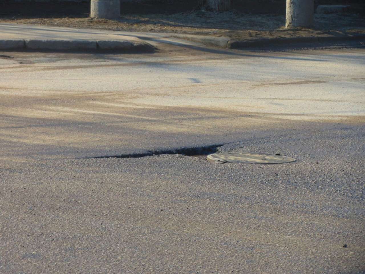 В Самаре разваливаются дороги, отремонтированные на «платоновские» деньги