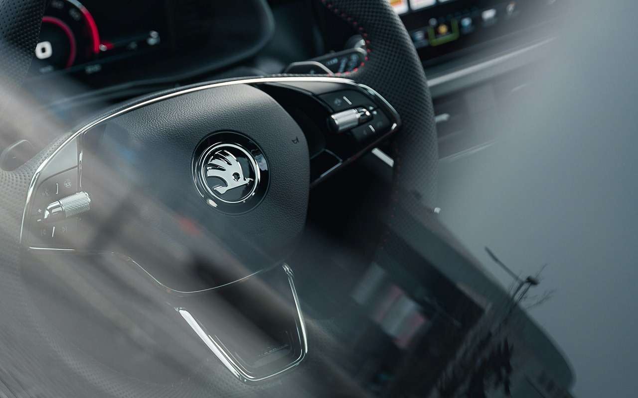 Skoda выпустила новый мощный кроссовер со спортивным характером