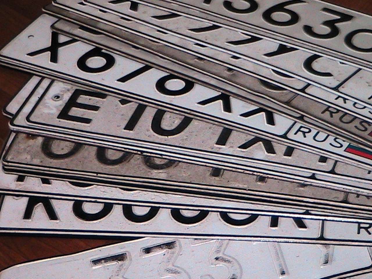 В столице задержали похитителей автомобильных номеров