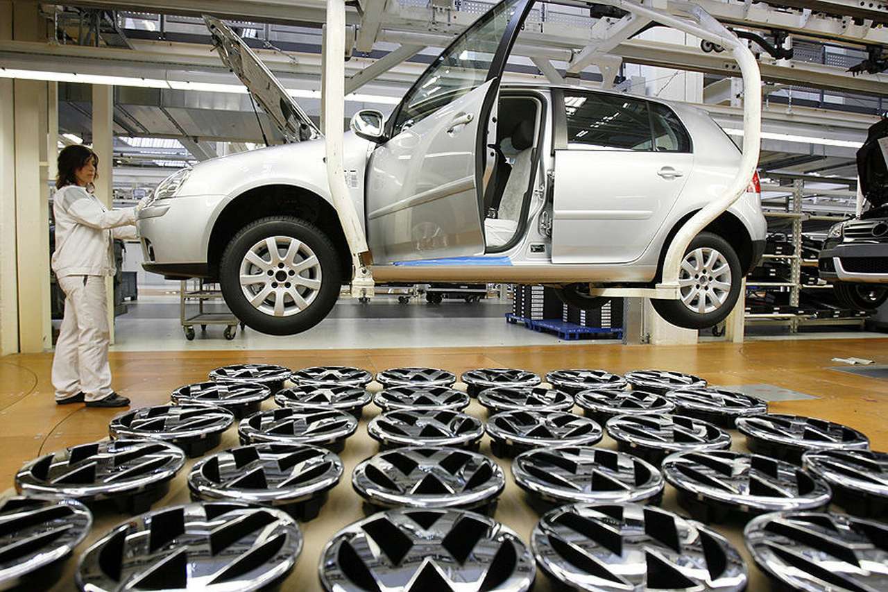 На VW продолжаются сбои рабочего графика