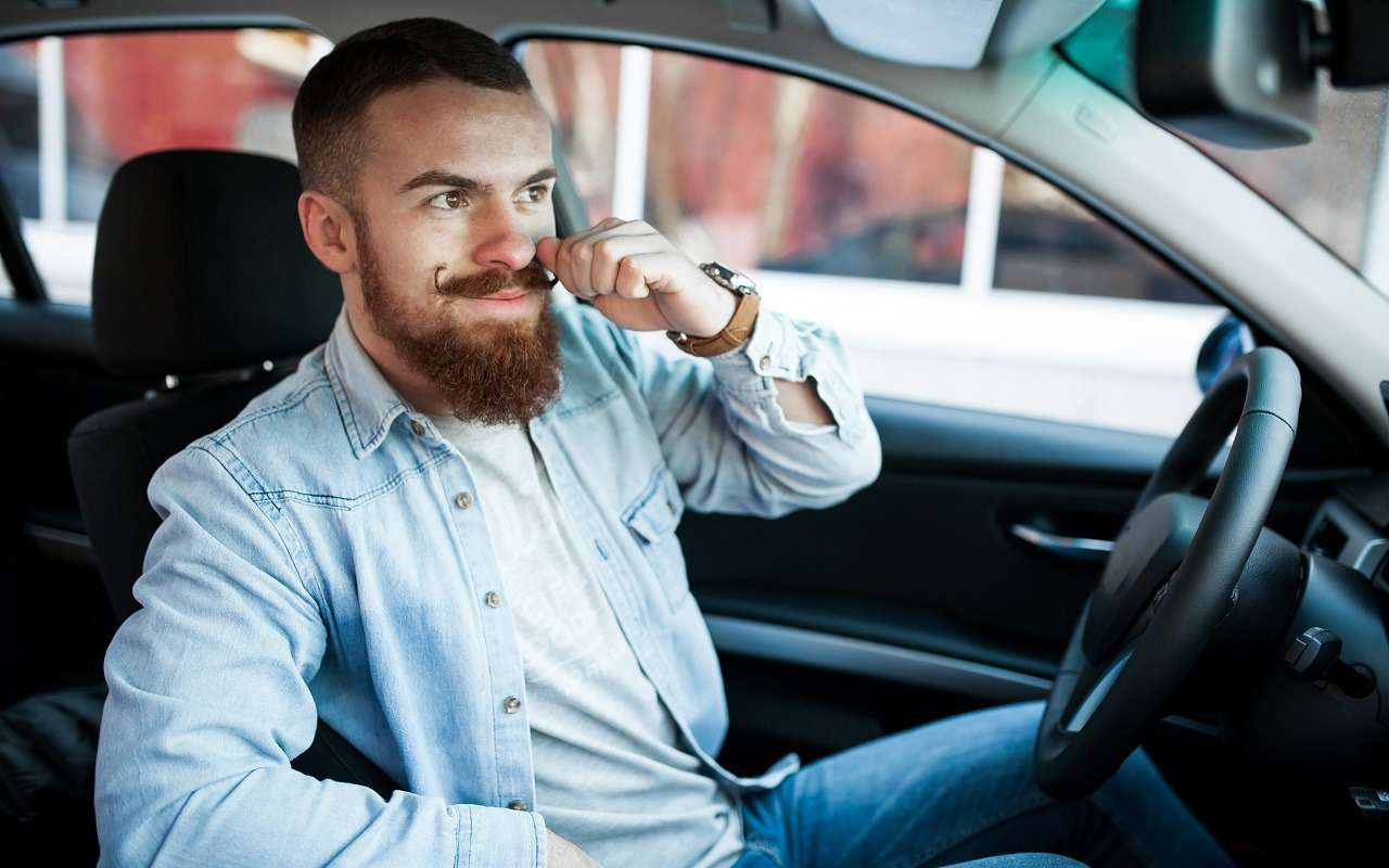 Эти шумы и запахи в авто нельзя игнорировать — иначе придется чинить этот агрегат