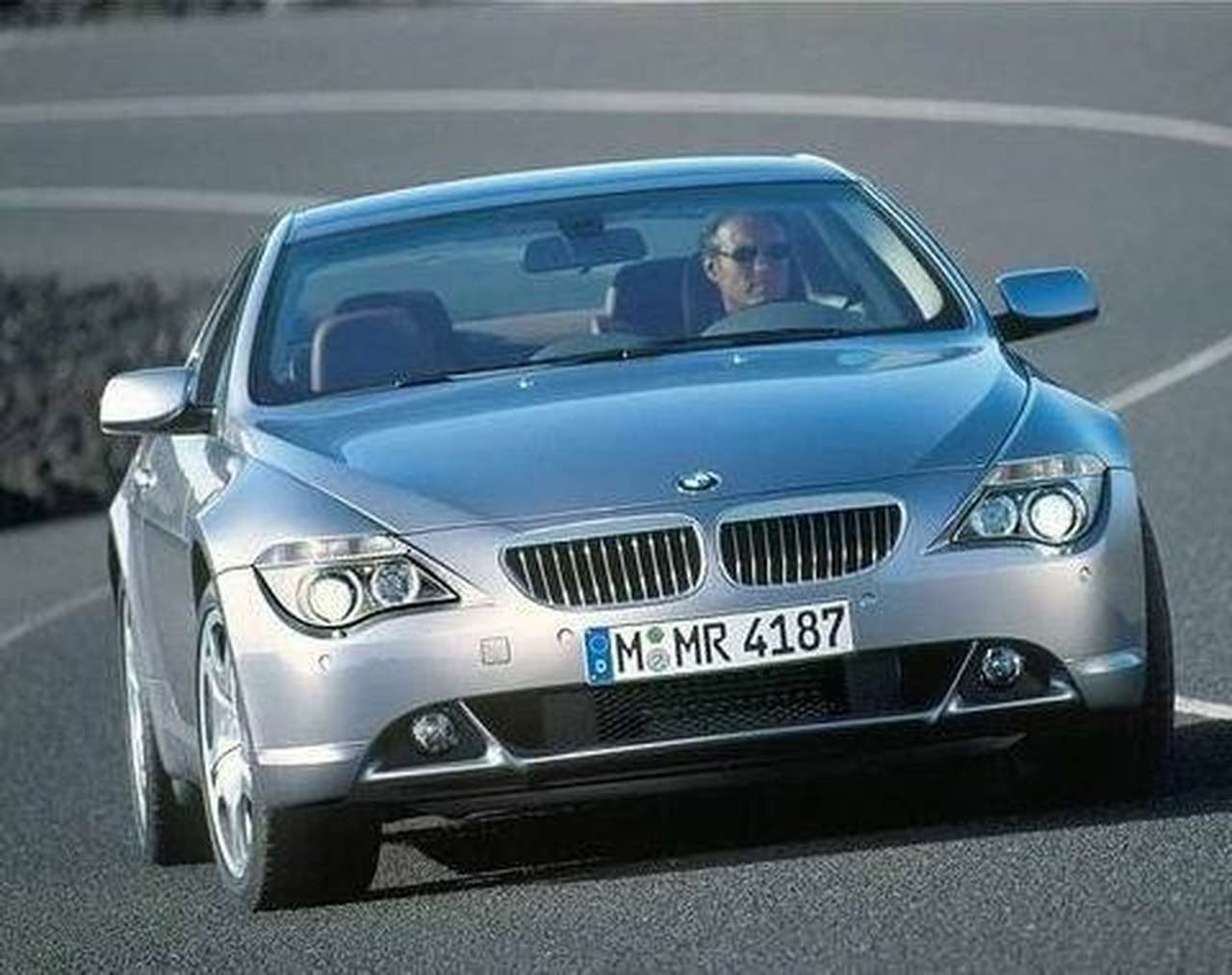 BMW представляет купе класса "люкс"