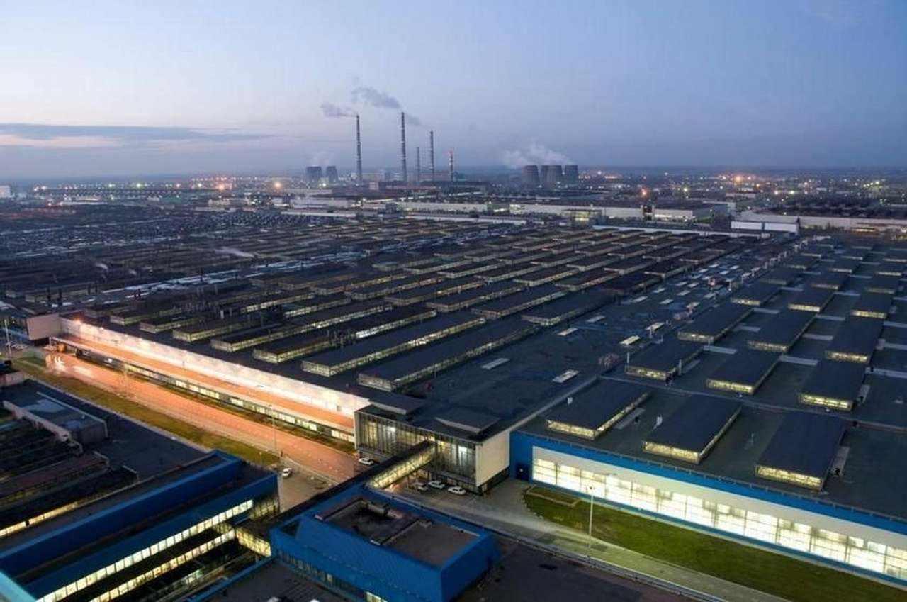 АВТОВАЗ вновь принес убыток Renault-Nissan