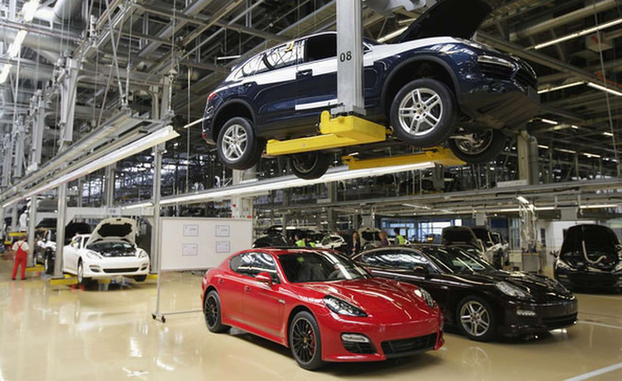 Porsche пришлось приостановить выпуск Cayenne