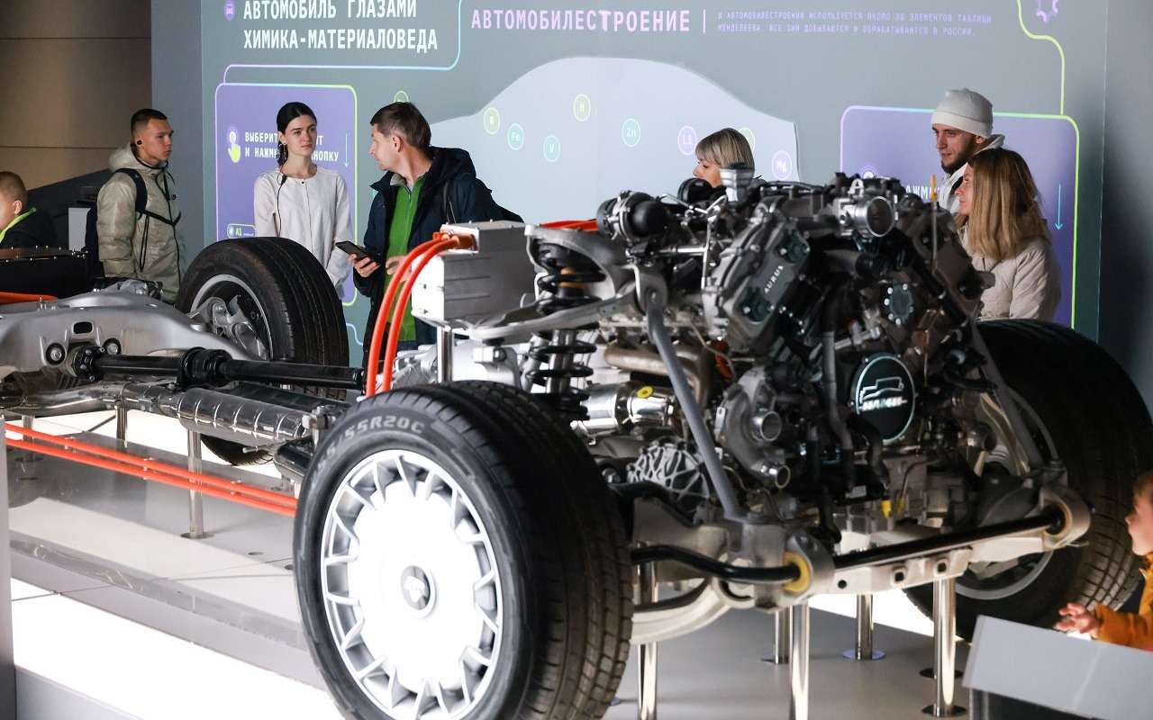 Toyota бросает вызов сторонникам электрификации — разработка новых ДВС продолжится