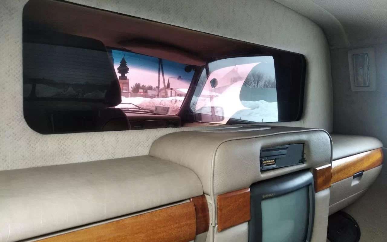 Салон «Волги» ГАЗ 310200