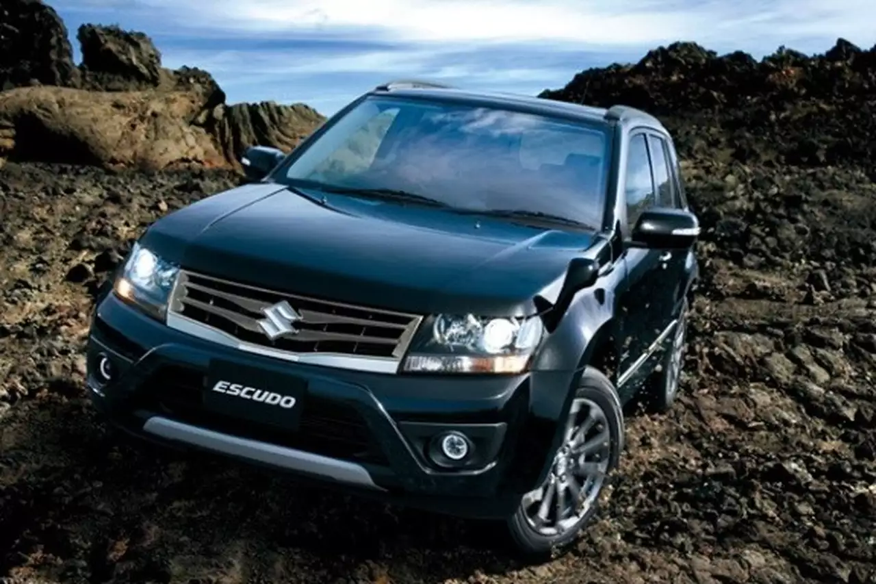 Suzuki показала обновленную Grand Vitara для японского рынка