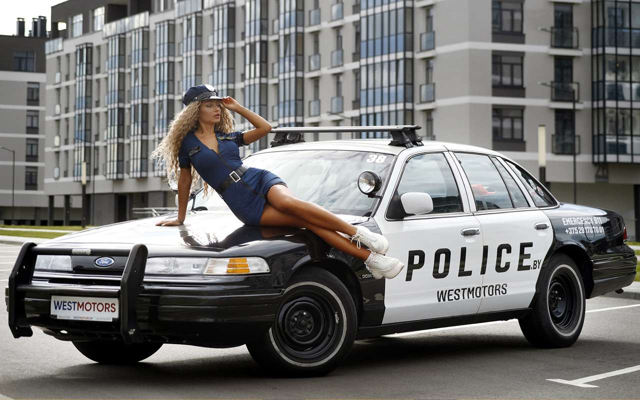 Сексапильные красотки и «жемчужины» автопарка Беларуси в новом календаре