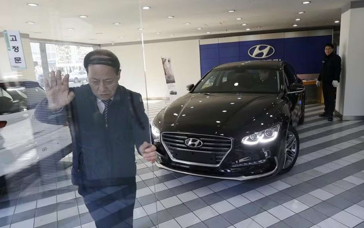 Хендай корея. Хендэ в Китае. Хендай бринг. Diplomatic cars South Korea Hyundai. 240 На Kia.