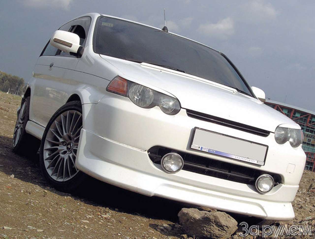 Японский тюнинг. Басовитая Honda