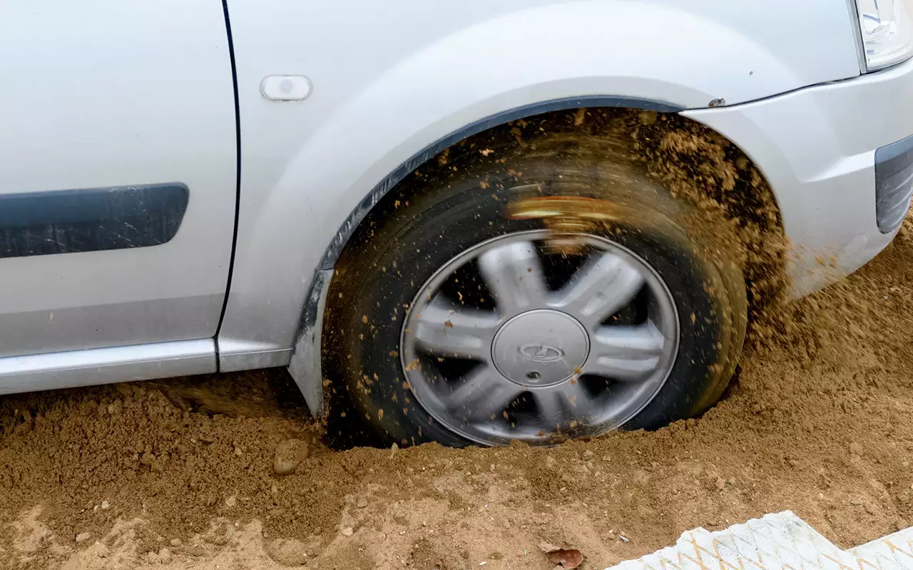 Как браслеты помогают выбраться с бездорожья — экспертиза «За рулем»