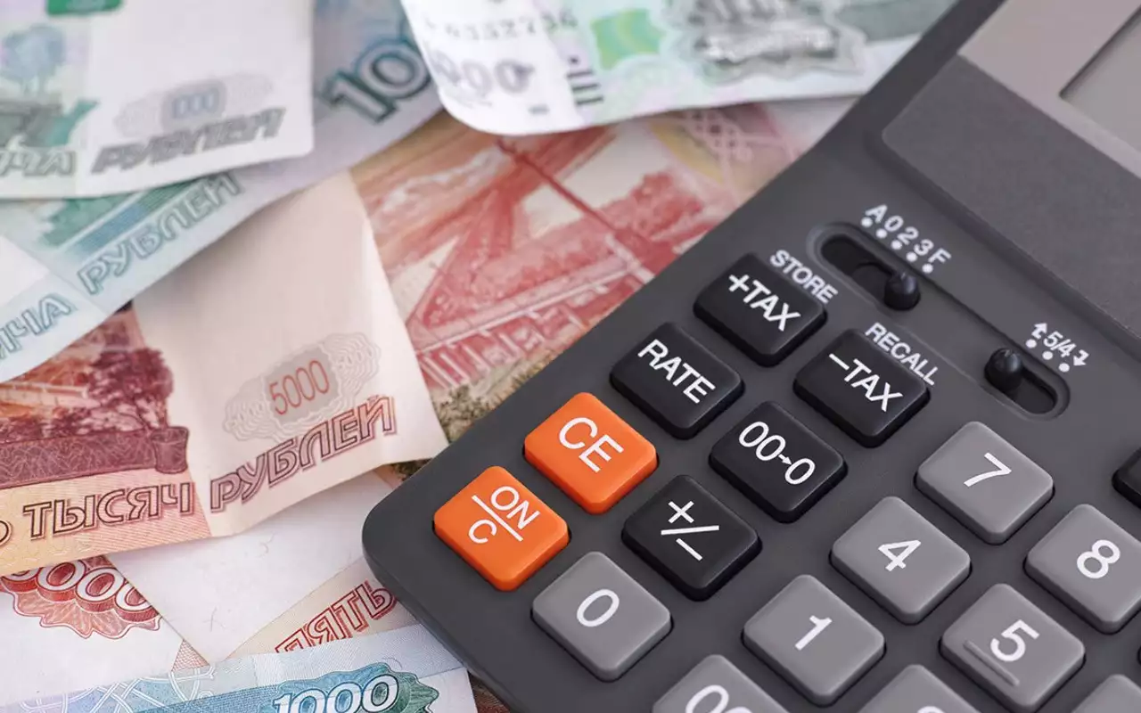 Продажи авто упали на 15%: ждать ли декабрьских скидок и почему каско важнее цены