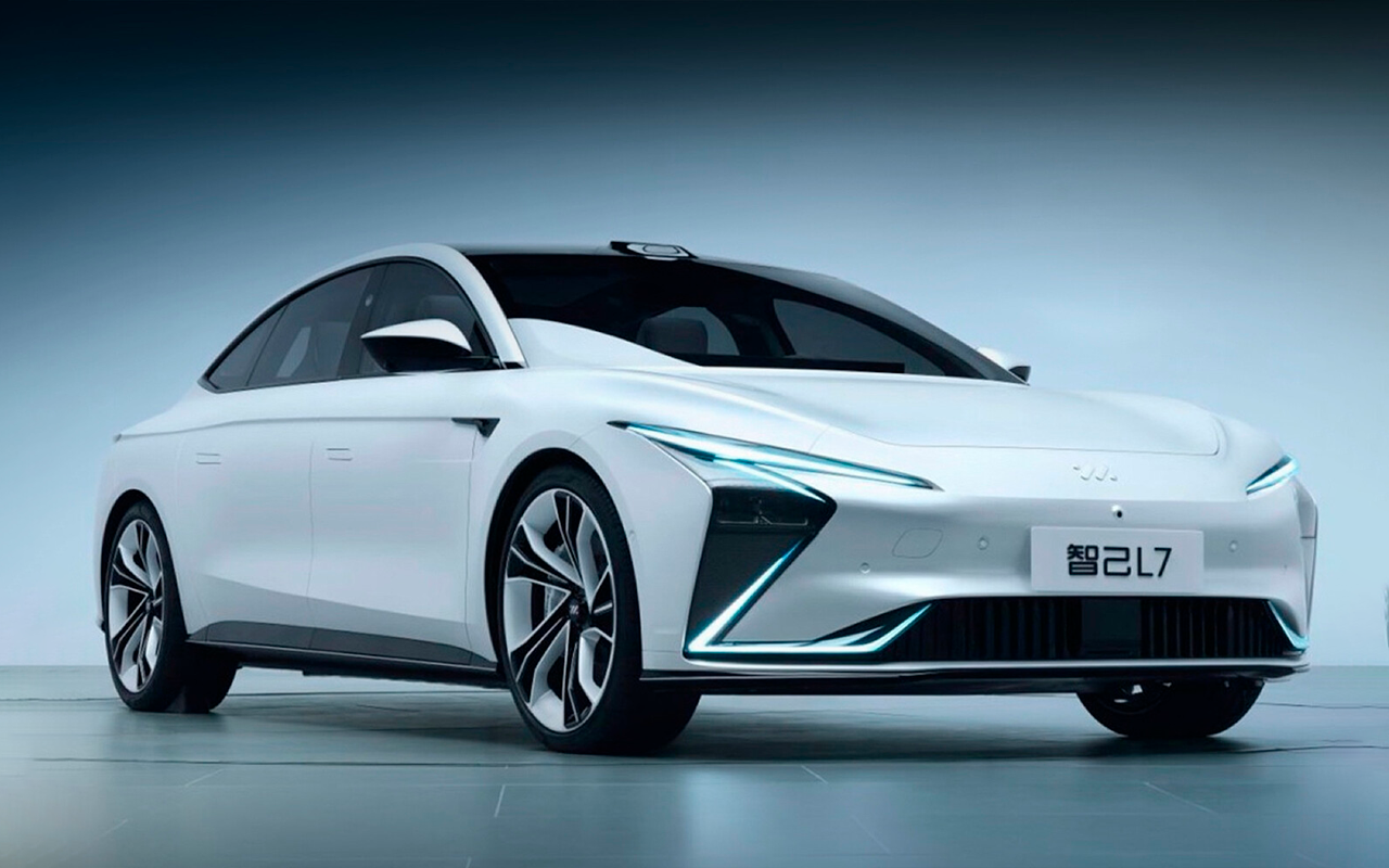 Как Tesla Model S Plaid, только дешевле: новый Zhiji L7