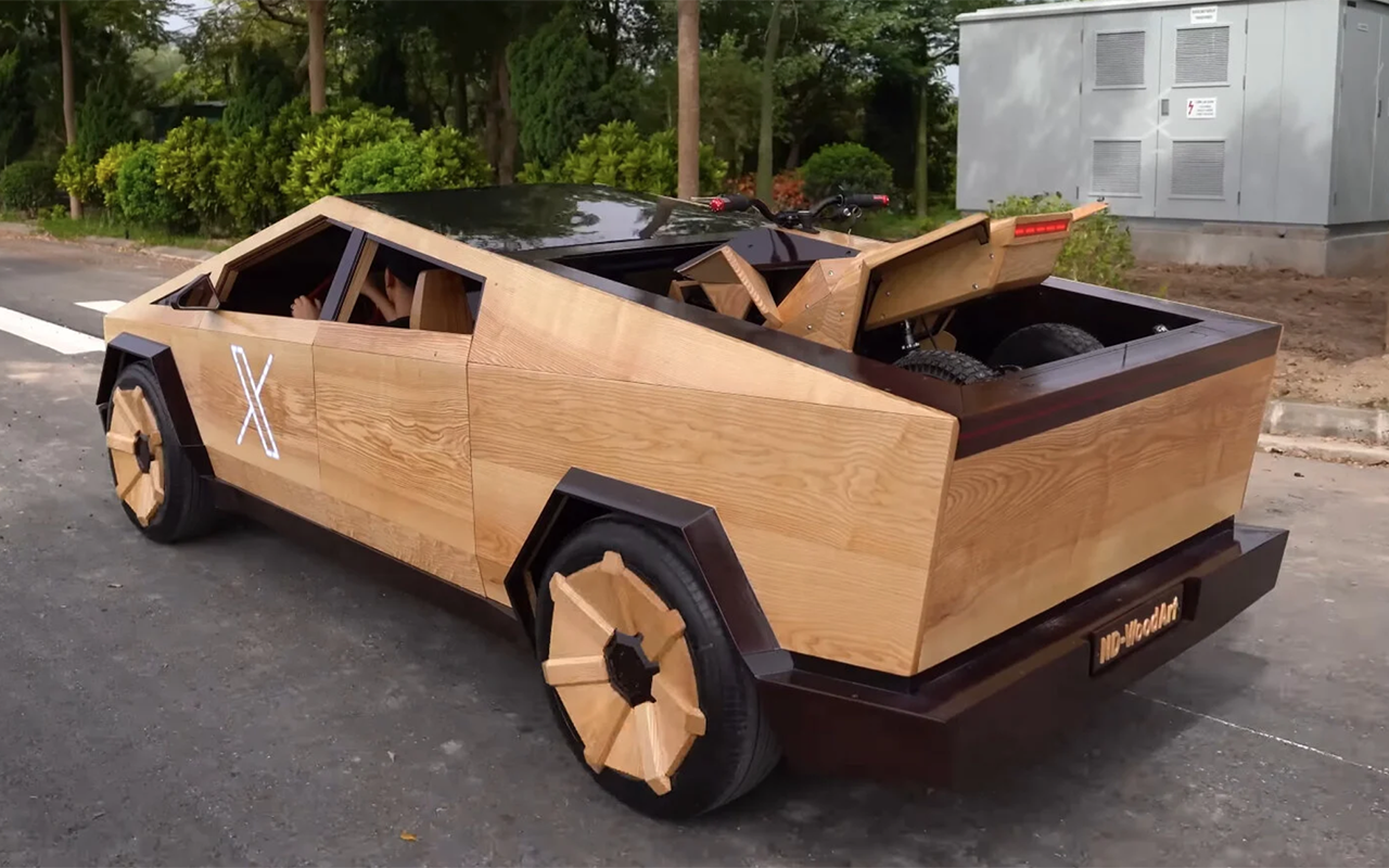 Необычный подарок Илону Маску от фаната (видео)