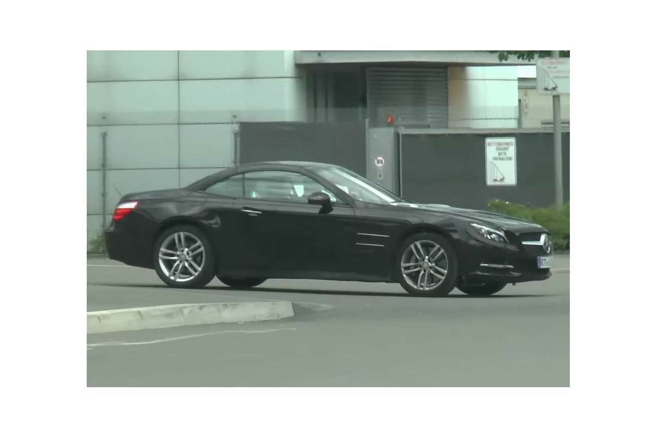 Mercedes-Benz готовит апгрейд SL-класса (ВИДЕО)