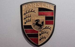 Электромобили Porsche впервые обогнали по продажам бензиновые версии