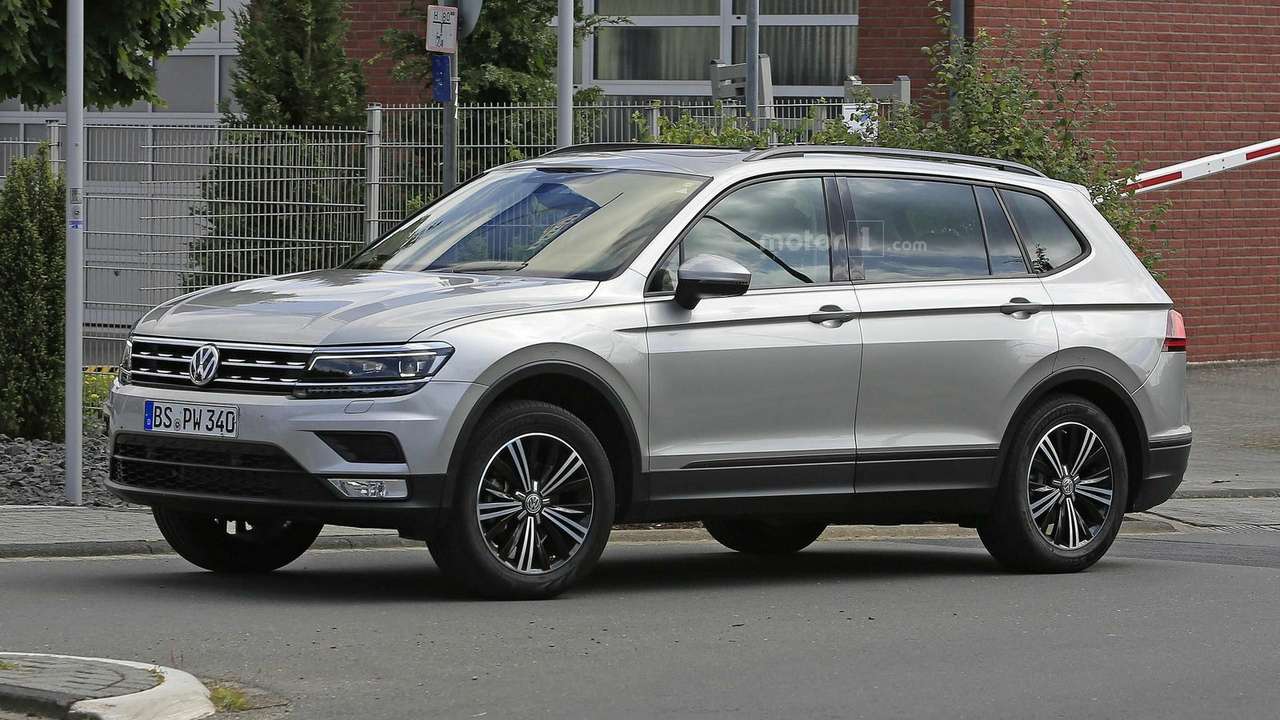 Длиннобазный Volkswagen Tiguan сбросил маскировку